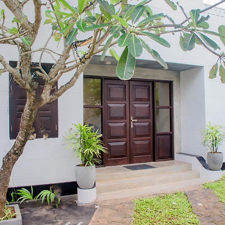 Bed and Breakfast Blooming Polhena Matara Exterior foto