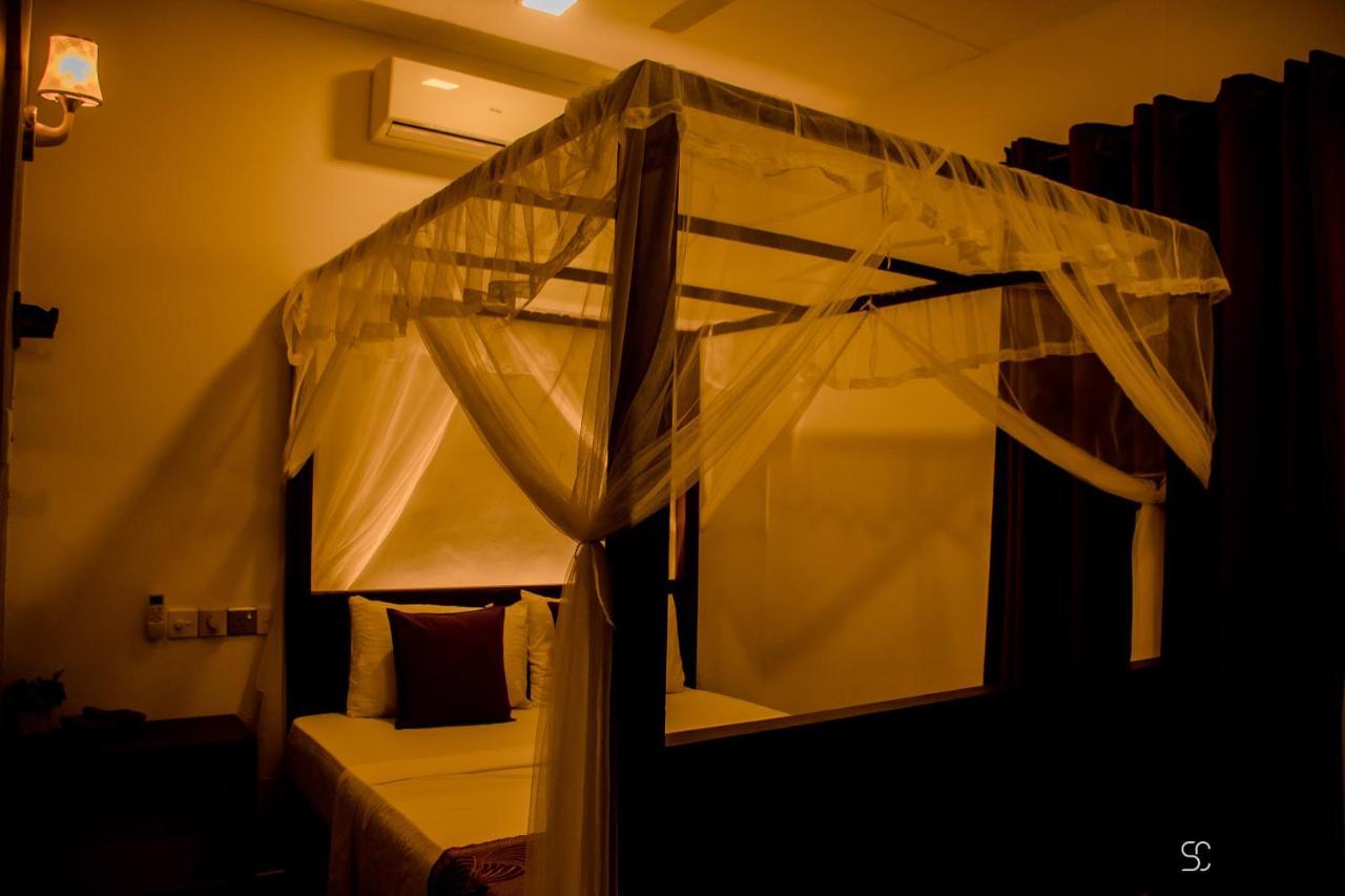 Bed and Breakfast Blooming Polhena Matara Exterior foto